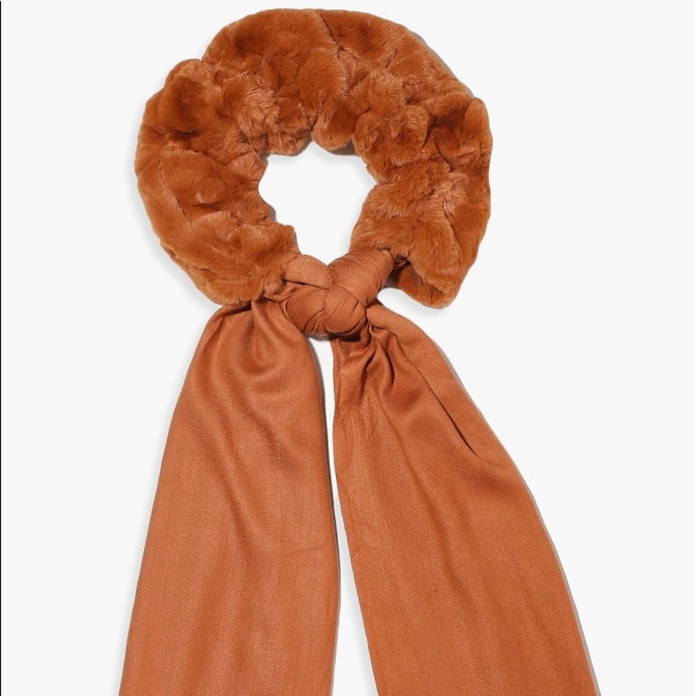 🎈SALE🎈 Mixed Faux Fur Combo Scarf - Picture 2 of 4